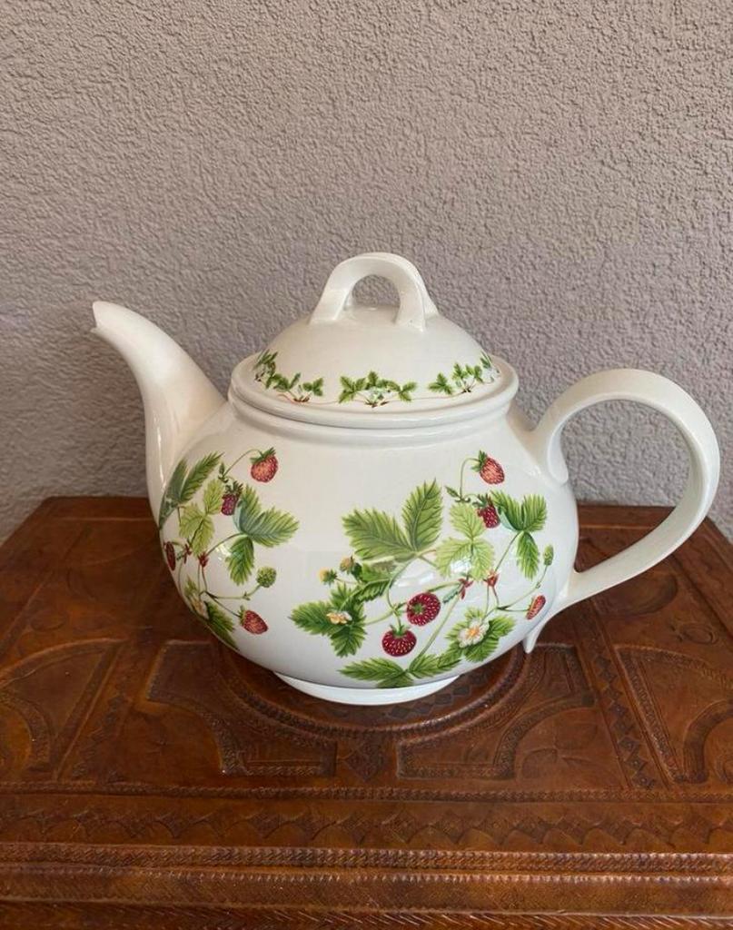 Portmeirion Summer Strawberries, Ophalen of Verzenden, Zo goed als nieuw, Porselein, Overige typen