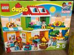 Duplo stadsplein 10836 compleet, Kinderen en Baby's, Speelgoed | Duplo en Lego, Ophalen of Verzenden, Zo goed als nieuw, Duplo