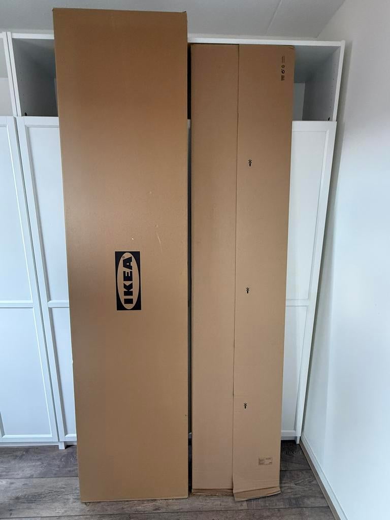 PAX kledingkast wit 50x236cm nieuw met deur + planken, Huis en Inrichting, Ophalen, 200 cm of meer, 50 tot 100 cm, Zo goed als nieuw