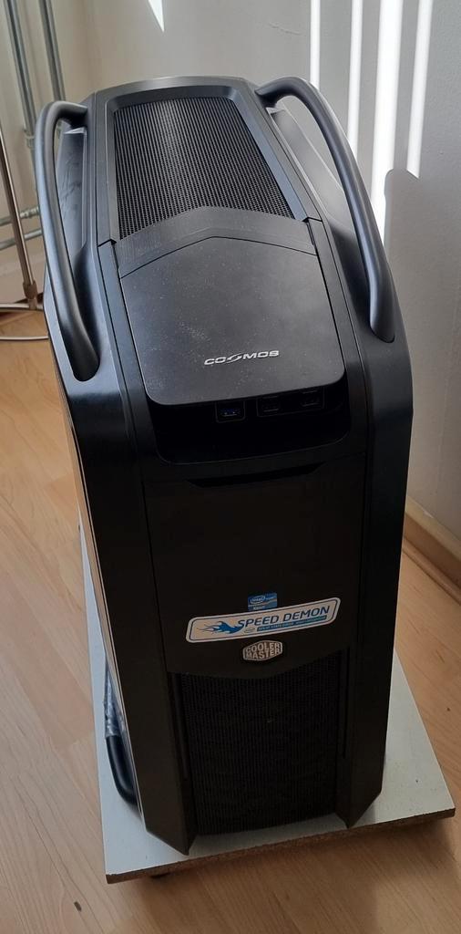 ATX Kast met 1200W Voeding, Computers en Software, Computerbehuizingen, Ophalen