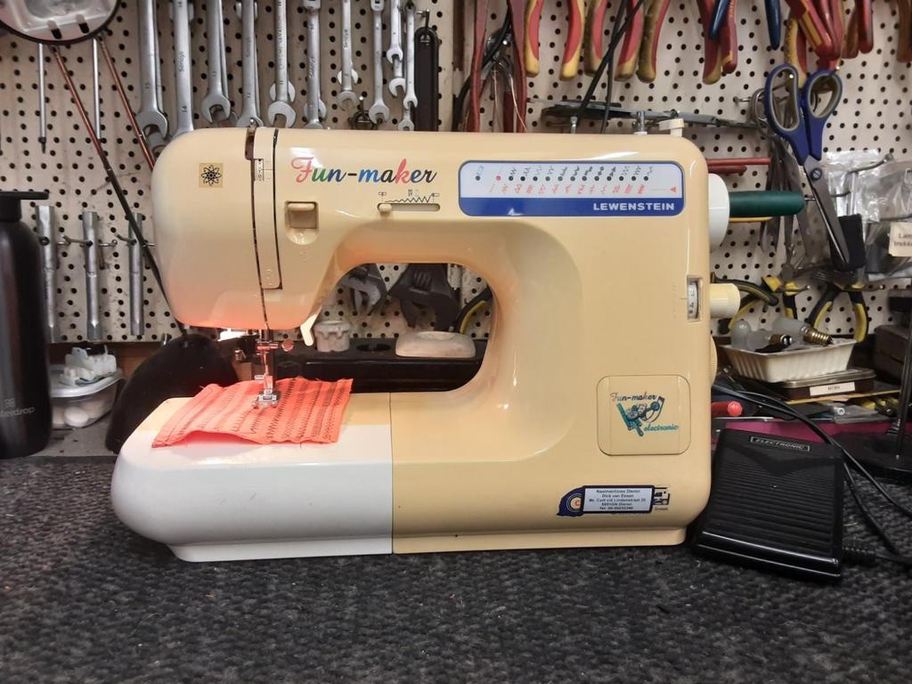 LEWENSTEIN FUN-MAKER NAAIMACHINE MODEL 976, Ophalen of Verzenden, Gebruikt, Naaimachine, Overige merken