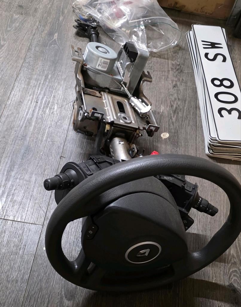 Renault clio 3 stuurkolom / stuurbekr. motor, Ophalen of Verzenden, Renault