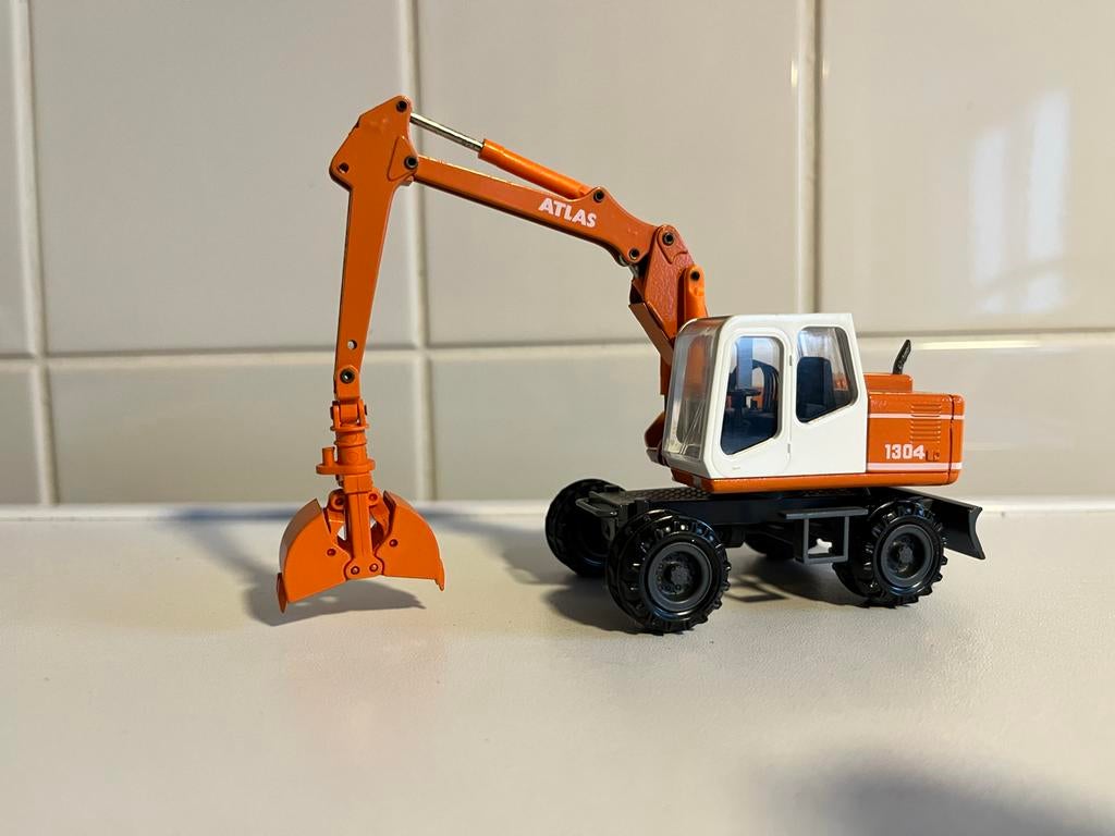 Atlas 1304 Graafmachine Model - Oranje Speelgoed, Ophalen of Verzenden, Zo goed als nieuw