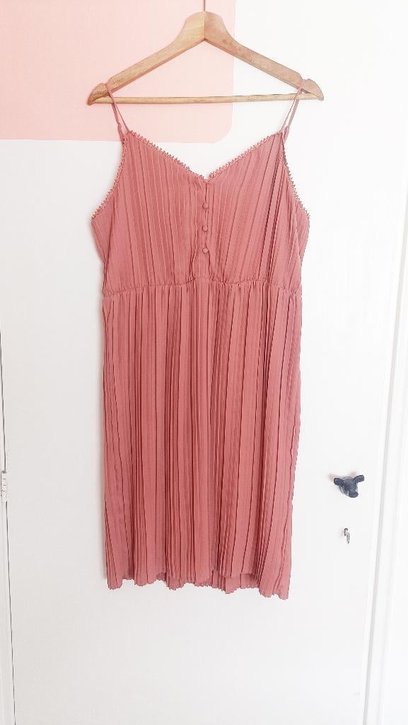 Oud roze plisse zomerjurk van Mint and berry 42, Mint and berry, Verzenden, Maat 42/44 (L), Zo goed als nieuw