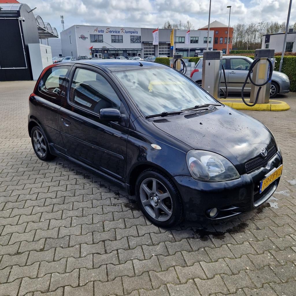 Toyota Yaris 1.5 16V Vvti 3DR T Sport 2001 Zwart, Voorwielaandrijving, 1497 cc, 31 €/maand, 4 cilinders