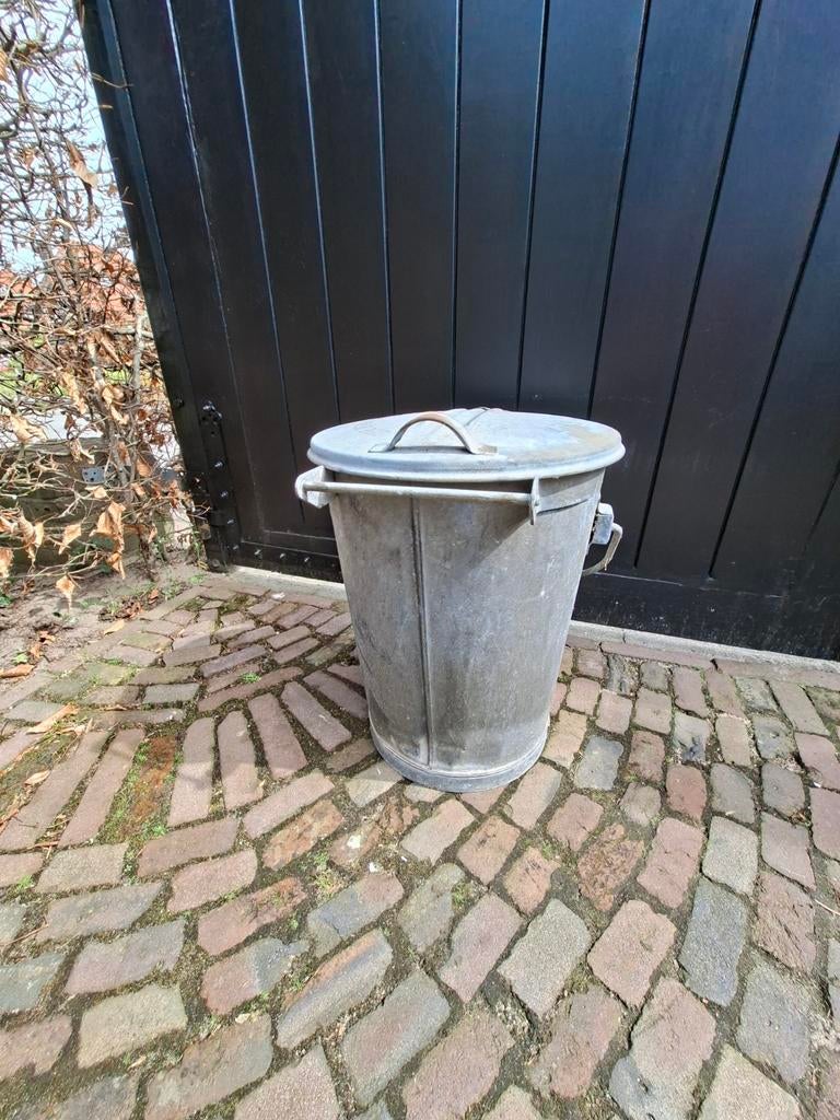 Zinken vuilnisbak Driebergen-Rijsenburg, bodem goed, Ophalen, Gebruikt, Metaal