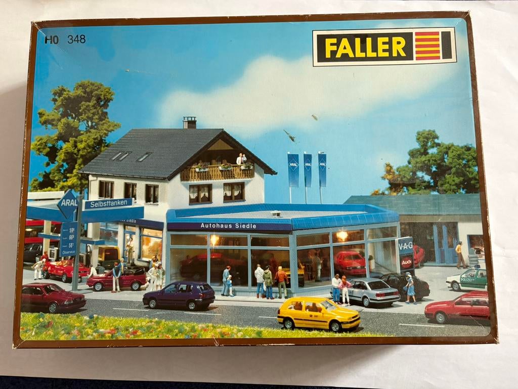Faller HO 348 autohaus Siedle, Hobby en Vrije tijd, Modeltreinen | H0, Overige merken, Gelijkstroom of Wisselstroom, Brug, Tunnel of Gebouw