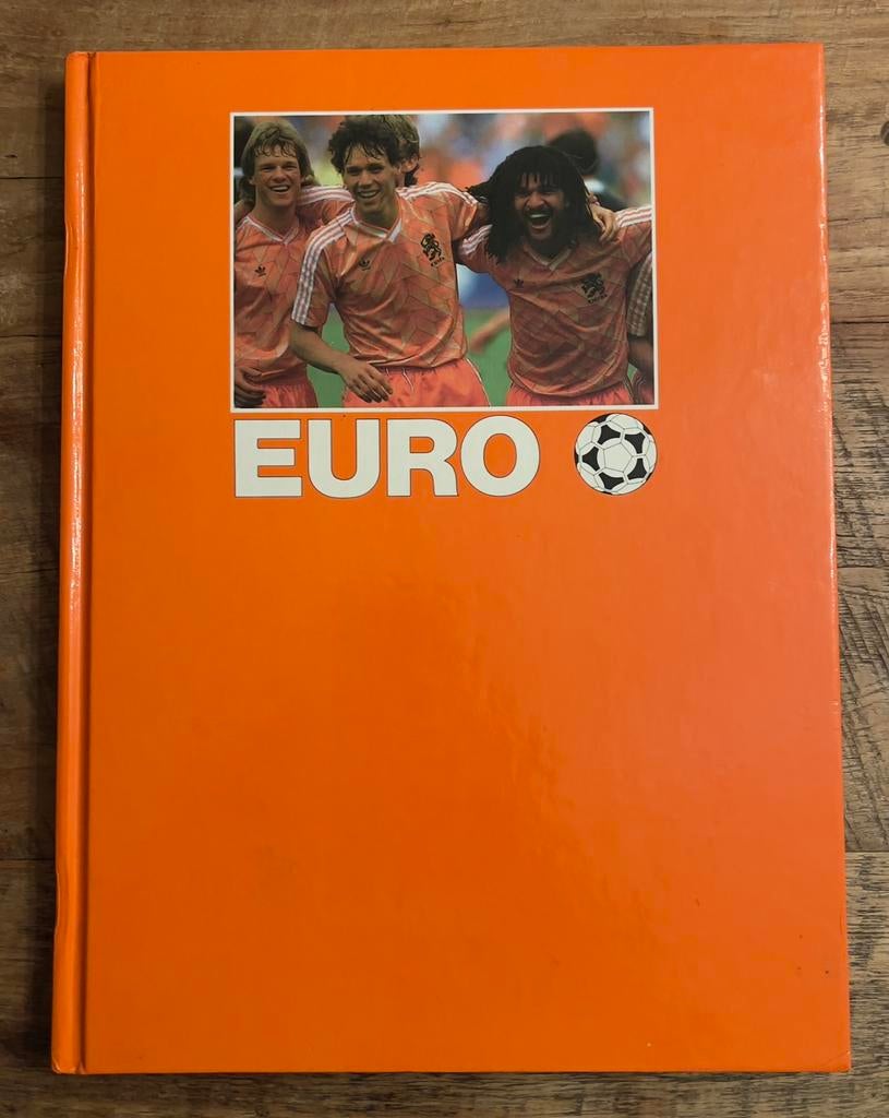Euro Cup 1988, Boeken, Sportboeken, Ophalen of Verzenden, Zo goed als nieuw, Balsport