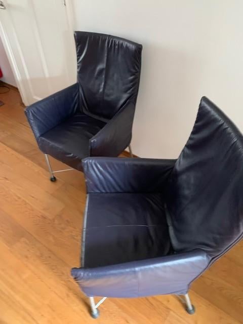 design stoelen Chaplin, Huis en Inrichting, Stoelen, Ophalen, Gebruikt, Blauw, Leer