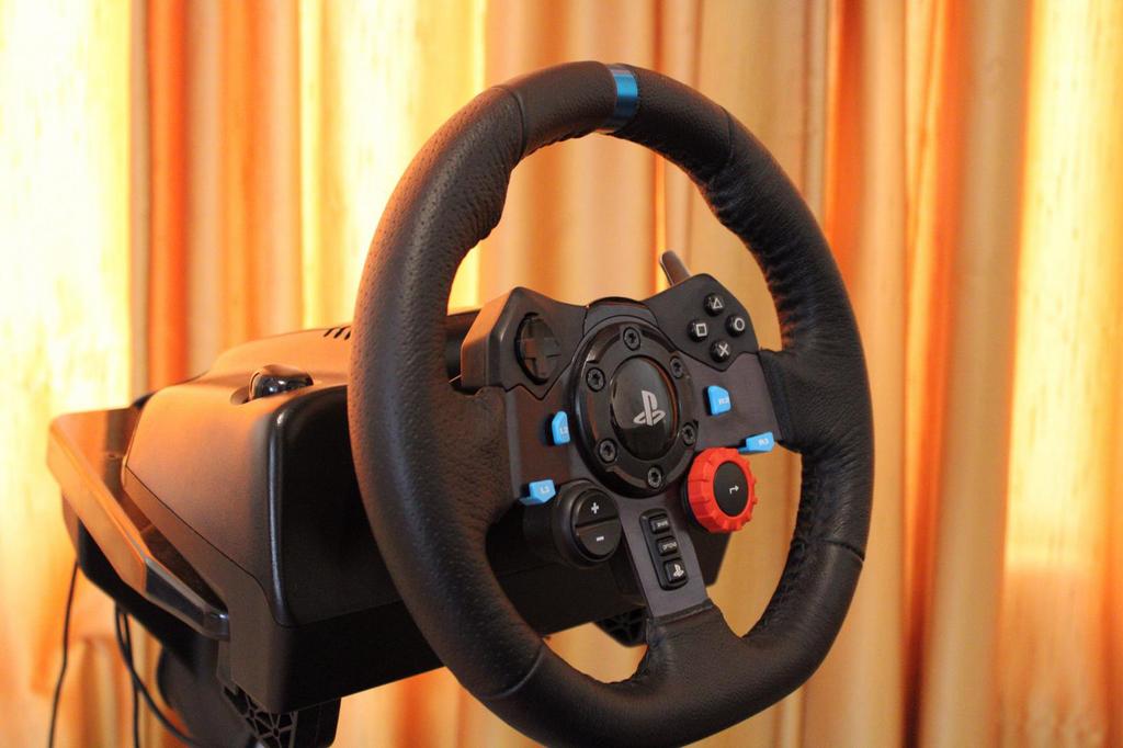 Dikke Racing SET PlaySeat + LogiTech G29 met schakelaar, Spelcomputers en Games, Spelcomputers | Sony PlayStation Consoles | Accessoires