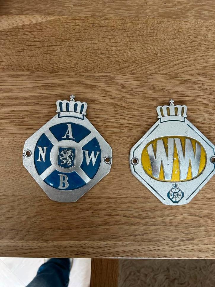 Vintage ANWB en WW auto emblemen - Set van 2, Auto diversen, Autostickers, Ophalen of Verzenden