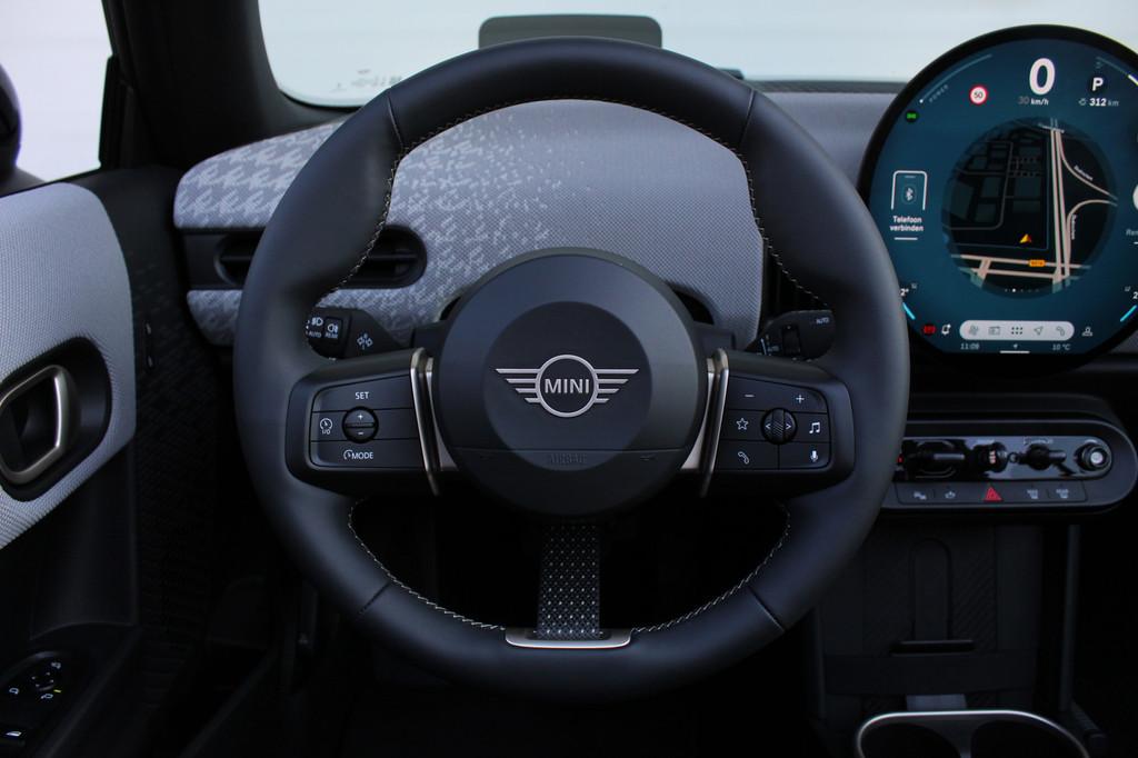 MINI Cabrio Cooper C Automaat / Favoured Trim / Pakket M / 1, Auto's, 1998 cc, 15 km/l, Euro 6, 4 stoelen
