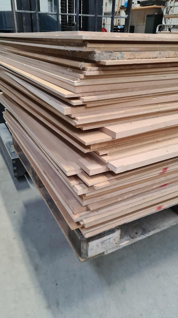 Flinke partij MDF en Spaanplaat, Doe-het-zelf en Verbouw, Platen en Panelen, Ophalen