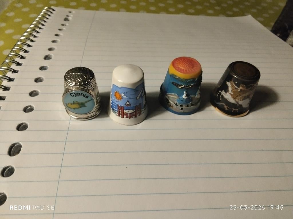 VINGERHOEDJES VAN GRIEKENLAND DET ZIE FOTO'S., Ophalen of Verzenden, Zo goed als nieuw