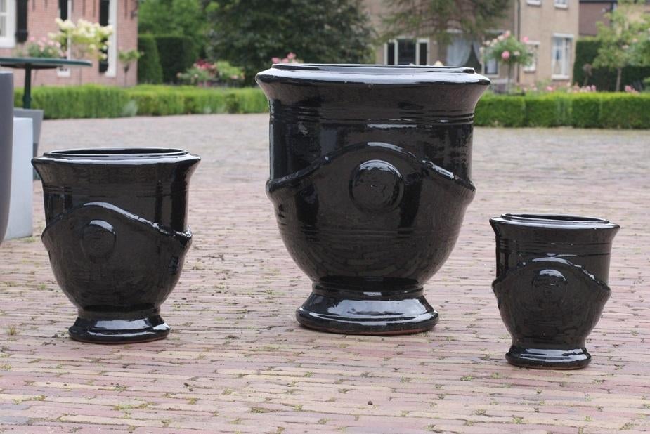 Prachtige zwarte geglazuurde bloempotten Anduze stijl