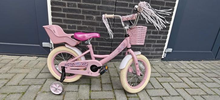 Roze kinderfiets 14 inch met zijwieltjes en mandje, Fietsen en Brommers, Fietsen | Kinderfietsjes, Gebruikt, Minder dan 16 inch