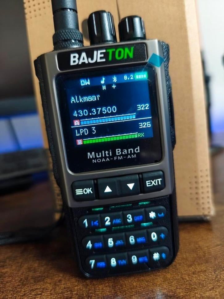 Nieuwe Bajeton BJ-8300 Portofoon met meer dan 700 kanalen, Nieuw, 15 km of meer, Ophalen of Verzenden, Portofoon of Walkie-talkie