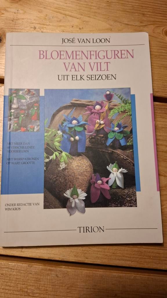 Bloemenfiguren van vilt compleet met patronen, Ophalen of Verzenden, Zo goed als nieuw, Knutselwerk