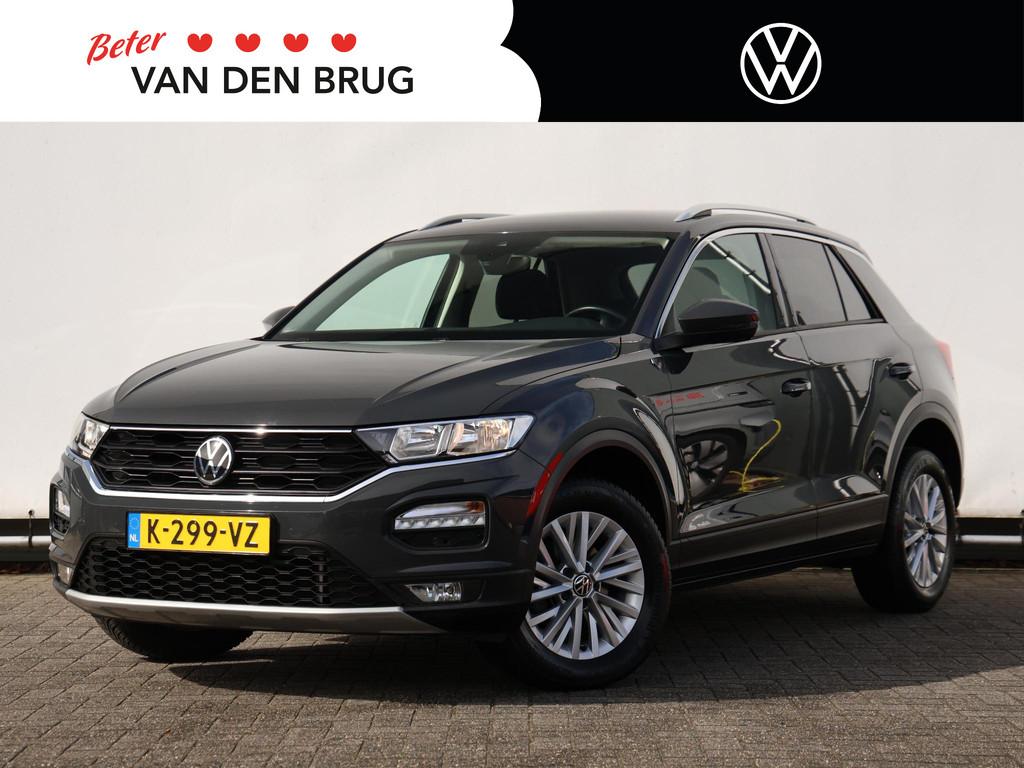 Volkswagen T-Roc 1.5 TSI Style Business 150 pk | Navigatie |, Voorwielaandrijving, Stof, 4 cilinders, 150 pk