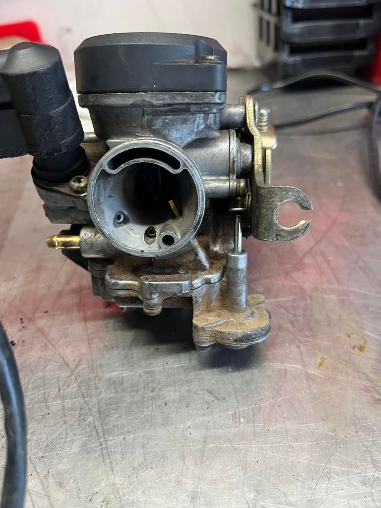 Carburateur 32 mm voor scooter - Gebruikt, Ophalen of Verzenden, Gebruikt, Carburateur, Overige merken