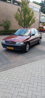 Ford Orion 1.4 I CL U9 1993 Rood, Voorwielaandrijving, 750 kg, 4 cilinders, Origineel Nederlands