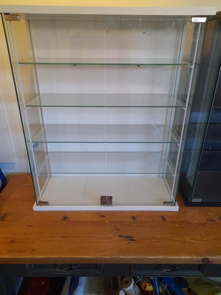 Ikea vitrinekast met 4 glasplaatjes, Ophalen, 50 tot 100 cm, Zo goed als nieuw, 150 tot 200 cm