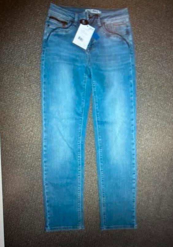 Jeans Dames blauw straight leg maat32+kaartje lengte27 Pulz, Ophalen of Verzenden, Nieuw, Blauw, W30 - W32 (confectie 38/40)