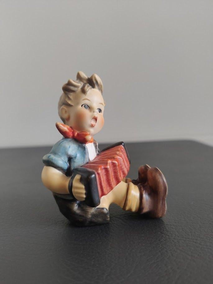 Hummeltje: Boy With Accordion, Ophalen of Verzenden, Zo goed als nieuw, Hummel