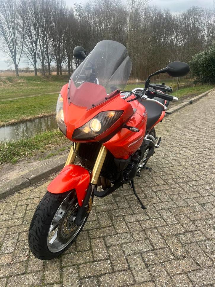 Triumph Tiger 1050 2007 ABS 114PK  Nederlandse motor, Motoren, Motoren | Triumph, Particulier, Toermotor, meer dan 35 kW, 3 cilinders