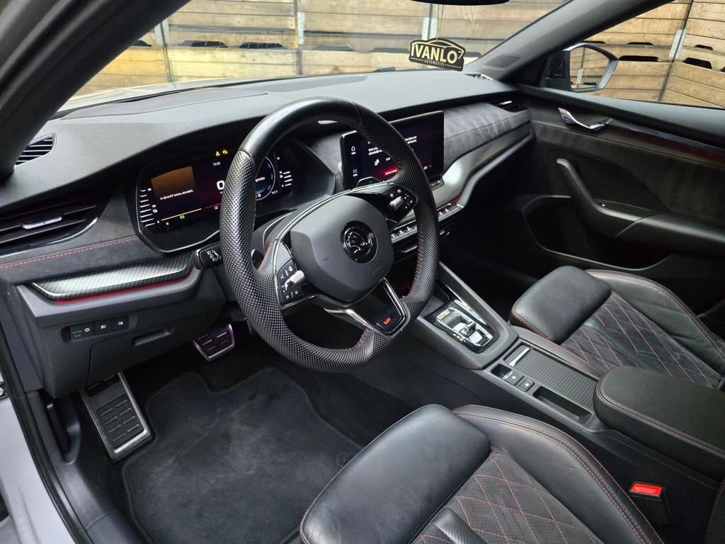 Skoda Octavia Combi 1.4 TSI RS iV PHEV Business First Editio, Auto's, Skoda, Gebruikt, 4 cilinders, Hybride Elektrisch/Benzine