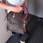 Stijlvolle ALDO Handtas met Monogramprint en Schouderband, Ophalen of Verzenden, Nieuw, Bruin, Handtas