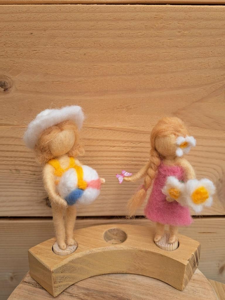 4 seizoen popjes seizoenstafel jaarring stekers voorbeelden, Hobby en Vrije tijd, Vilt, Ophalen of Verzenden, Nieuw, Figuurtje(s)