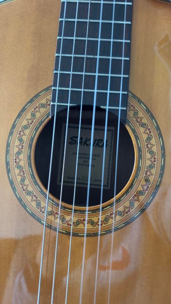 Sakura Handmade Japan / classic guitar ., Muziek en Instrumenten, Snaarinstrumenten | Gitaren | Akoestisch, Ophalen of Verzenden