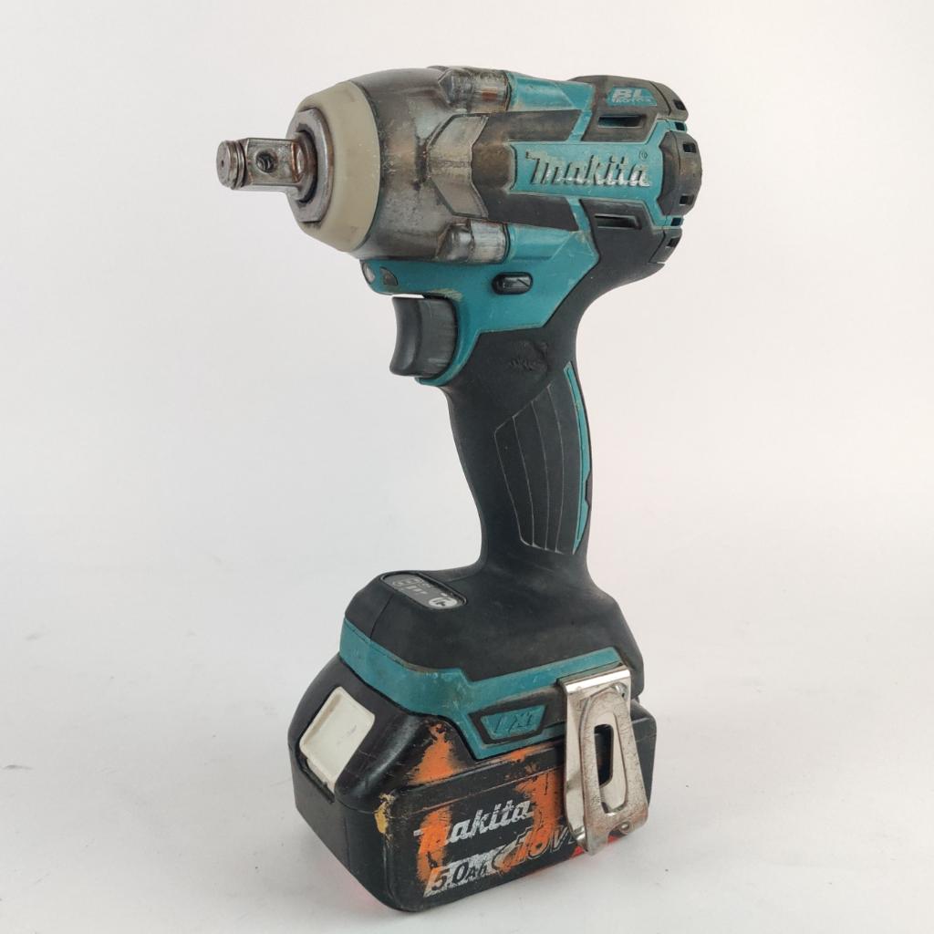 Makita DTW285 Slagmoer body 2019 + 5.0Ah 18v accu || €129.99, Ophalen of Verzenden, X, X, X