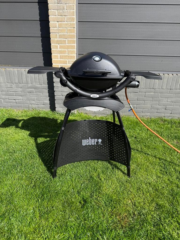 Weber Q1200 gasbarbecue met onderstel, Ophalen, Gebruikt
