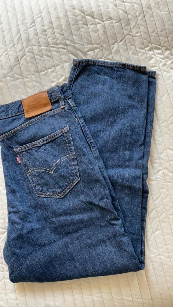 Levi’s jeans broek 568 maat W34/L32 donkerblauw zgan/nieuw, Ophalen of Verzenden, Zo goed als nieuw, Blauw, W33 - W34 (confectie 48/50)