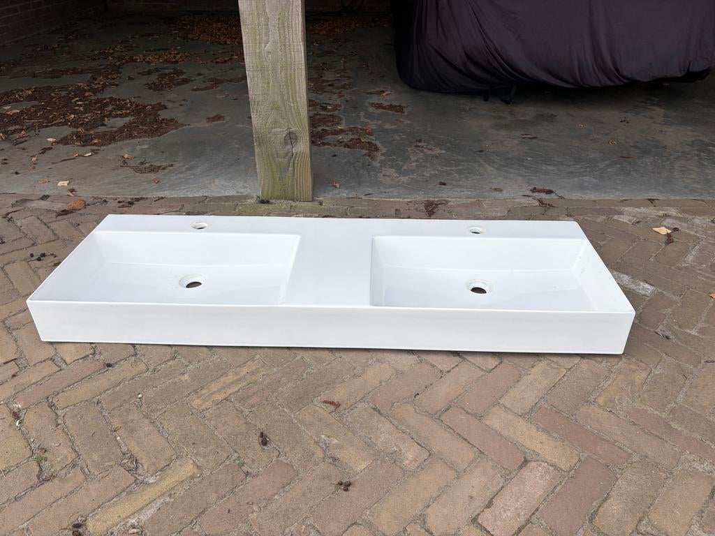 Dubbele wastafel, Doe-het-zelf en Verbouw, Ophalen, Gebruikt, Steen, Wastafel
