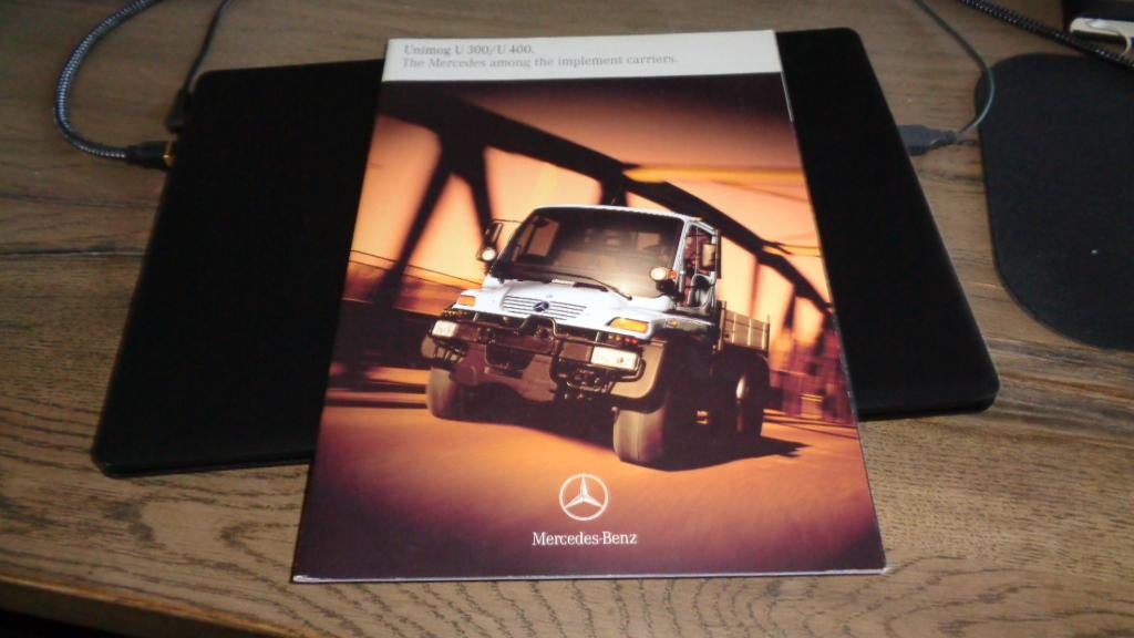 Folder UNIMOG  U 300 / U 400  ,  3-2000, Verzenden, Gelezen, Overige merken