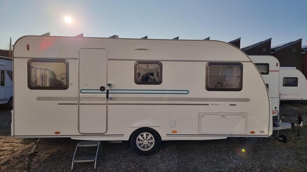 Adria Aviva 492 LU, Caravans en Kamperen, Standaardzit, Bedrijf, Adria, Luifel