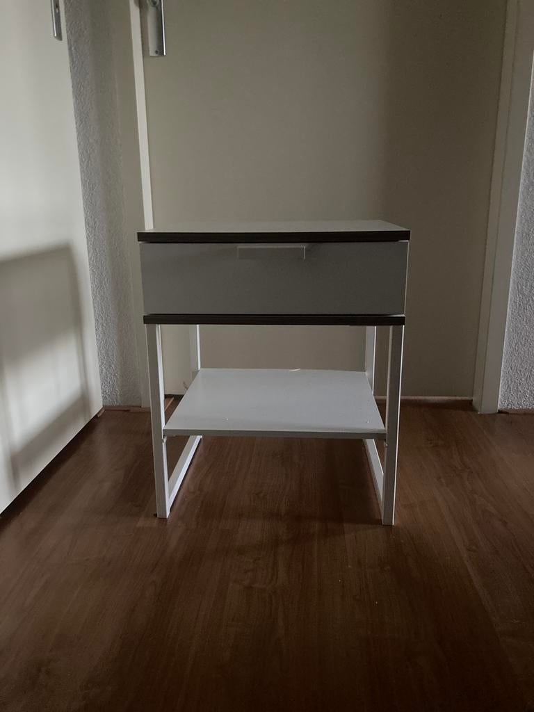 2 Ikea nachtkastjes, Ophalen, Gebruikt, Minder dan 45 cm, Minder dan 55 cm