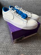 Nike SB Blazer Low Pro GT Premium maat 45, Wit, Nieuw, Ophalen of Verzenden, Sneakers of Gympen