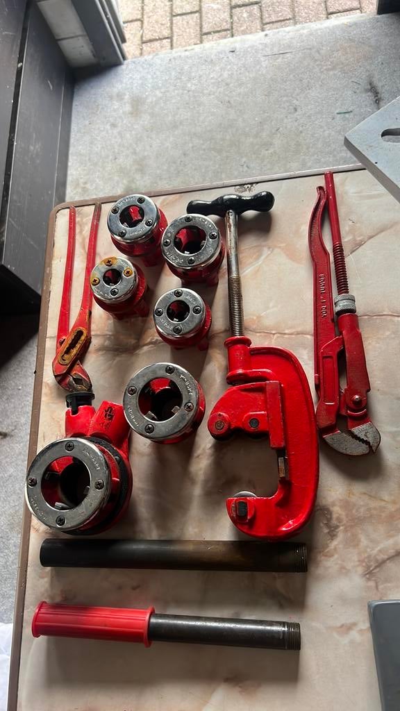 Pijpdraadsnij set, Ophalen, Zo goed als nieuw