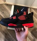 Jordan 4 red thunder, Kleding | Heren, Schoenen, Ophalen of Verzenden, Zo goed als nieuw, Zwart