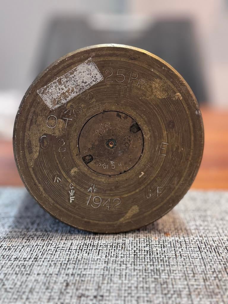 Decoratieve Granaathuls uit 1942 - Uniek Verzamelstuk, Verzamelen, Ophalen of Verzenden, Landmacht, Overige gebieden, Hulzen of Bodemvondsten