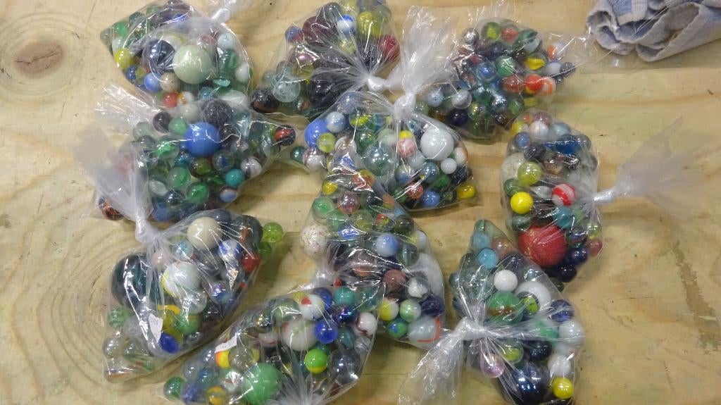 Diverse knikkers in zakjes, Kinderen en Baby's, Speelgoed | Buiten | Los speelgoed, Gebruikt, ., Ophalen of Verzenden, .