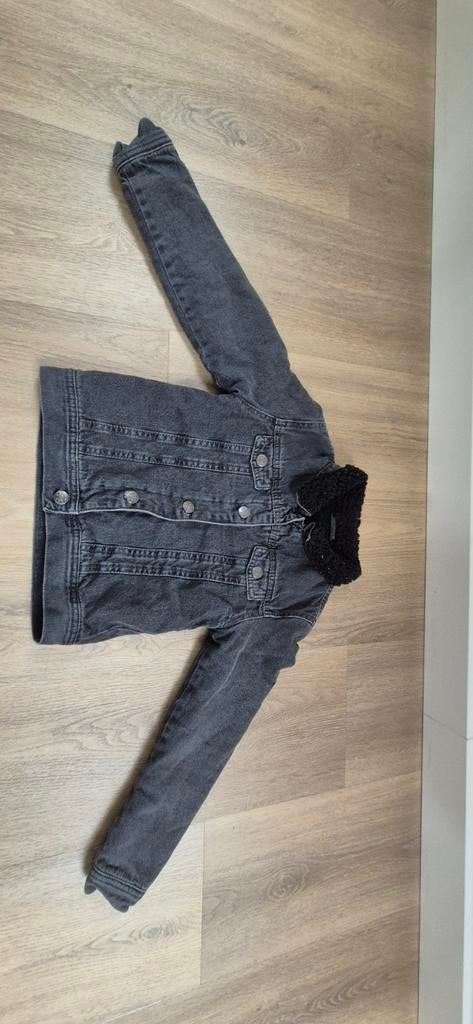 Leuk spijkerjasje met teddy voering, maat 122/128, Zeeman, Gebruikt, Jongen of Meisje, Ophalen of Verzenden
