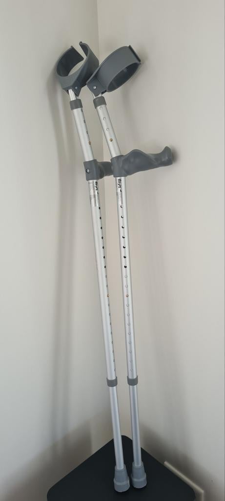 Elleboog krukken, Diversen, Verpleegmiddelen, Ophalen of Verzenden, Nieuw