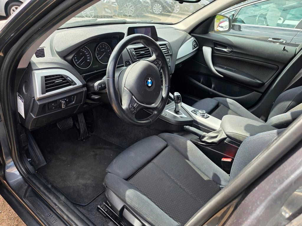 BMW 1-serie 118i Business+ AUTOMAAT/navi/CRUISE, Auto's, BMW, Euro 5, Achterwielaandrijving, Gebruikt, 4 cilinders