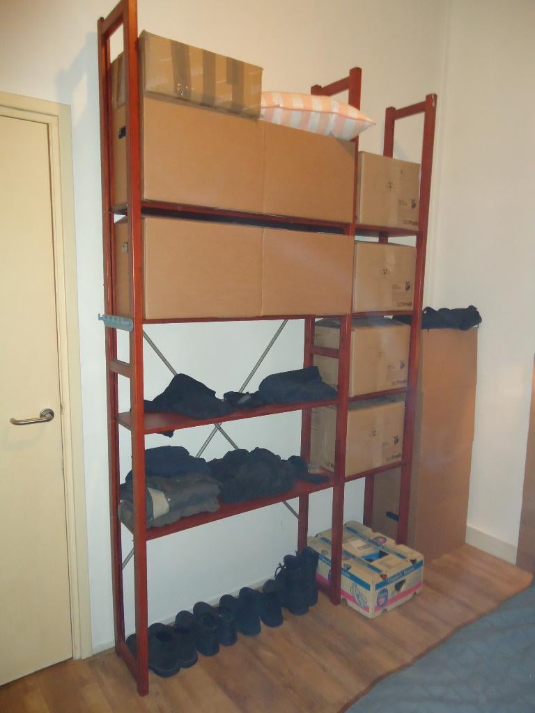 lundia stellingkast, 4.5 meter, 30 cm diep  €  20,-, Ophalen, Gebruikt