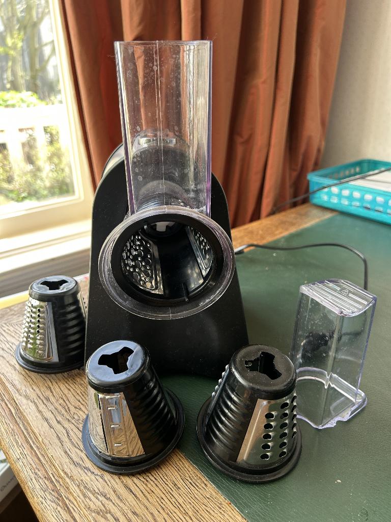 Livoo multifunctionle elektrische rasp snijmachine, Ophalen, Zo goed als nieuw